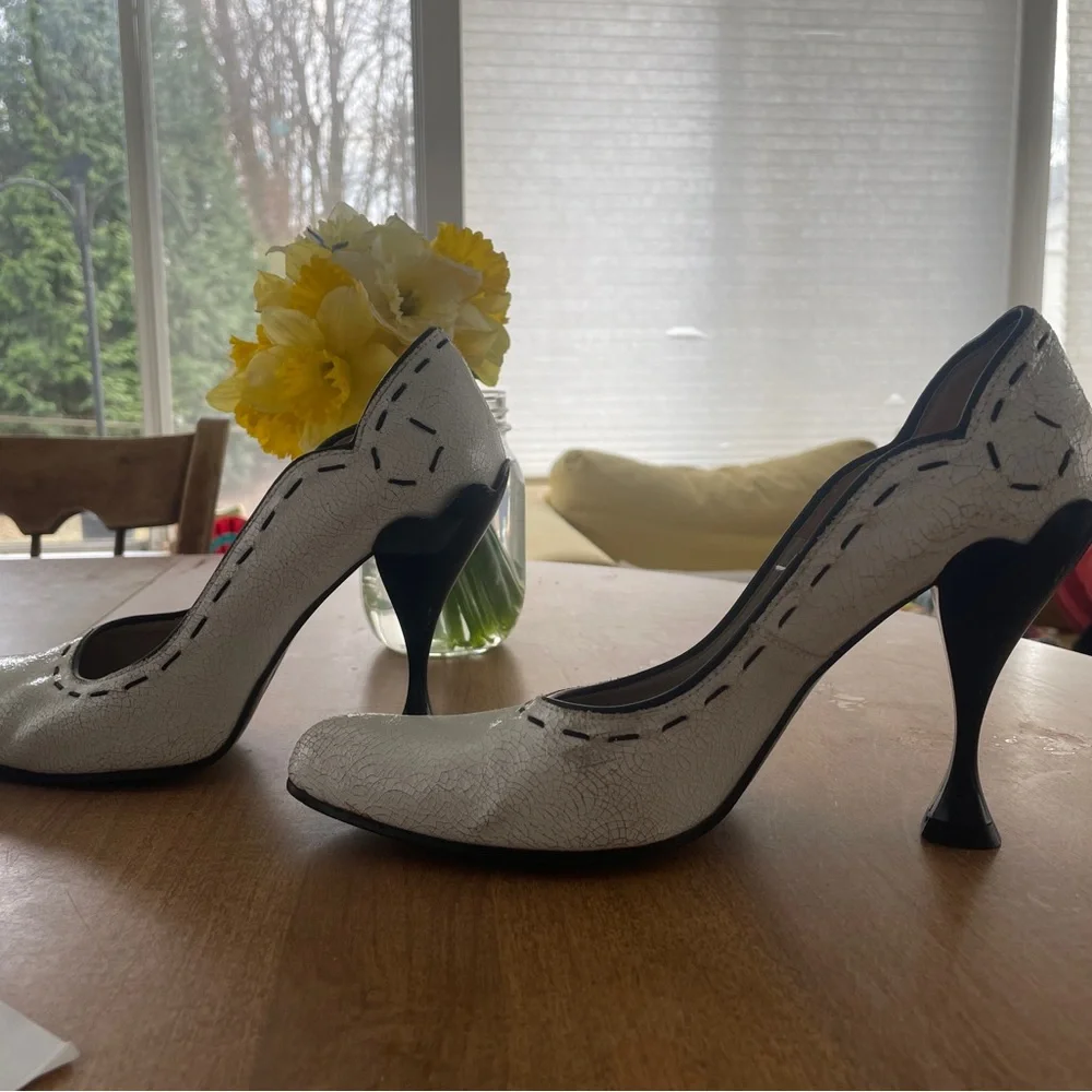 John Fluevog Audrey "Crackle" Black and White Heels - Picture 2 of 8